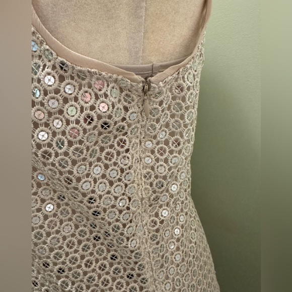 WHBM Crocheted Sequin Sleeveless Top-Large-EUC - Picture 4 of 4